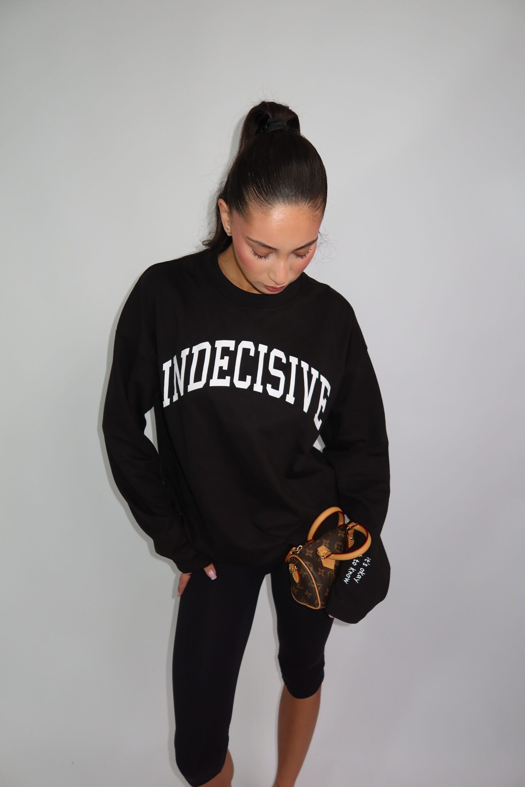 Indecisive priority zwart