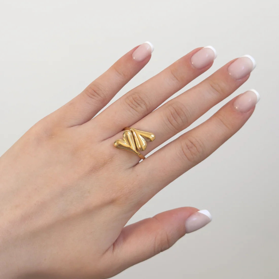 Twisted hart ring
