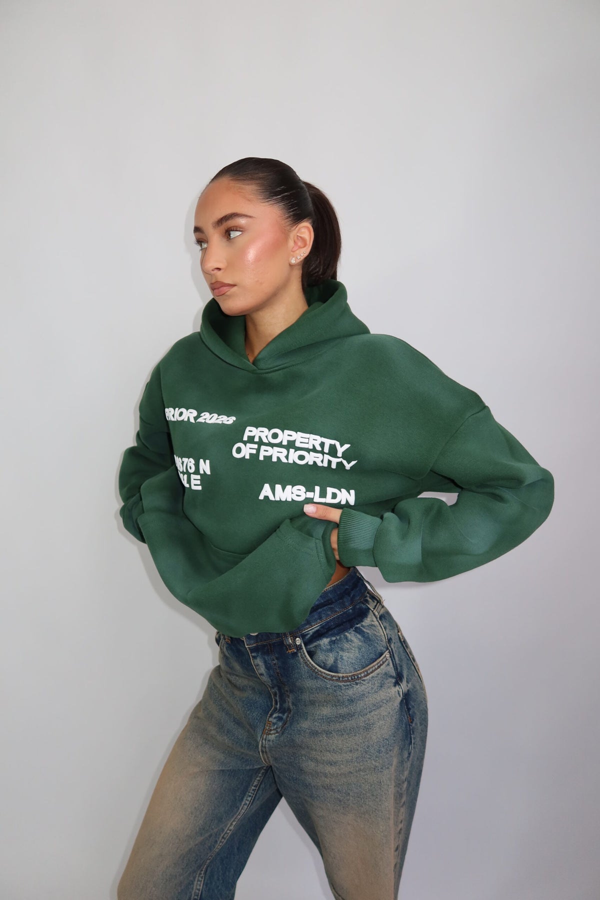 PRIORITY - AMS/LON HOODIE GROEN