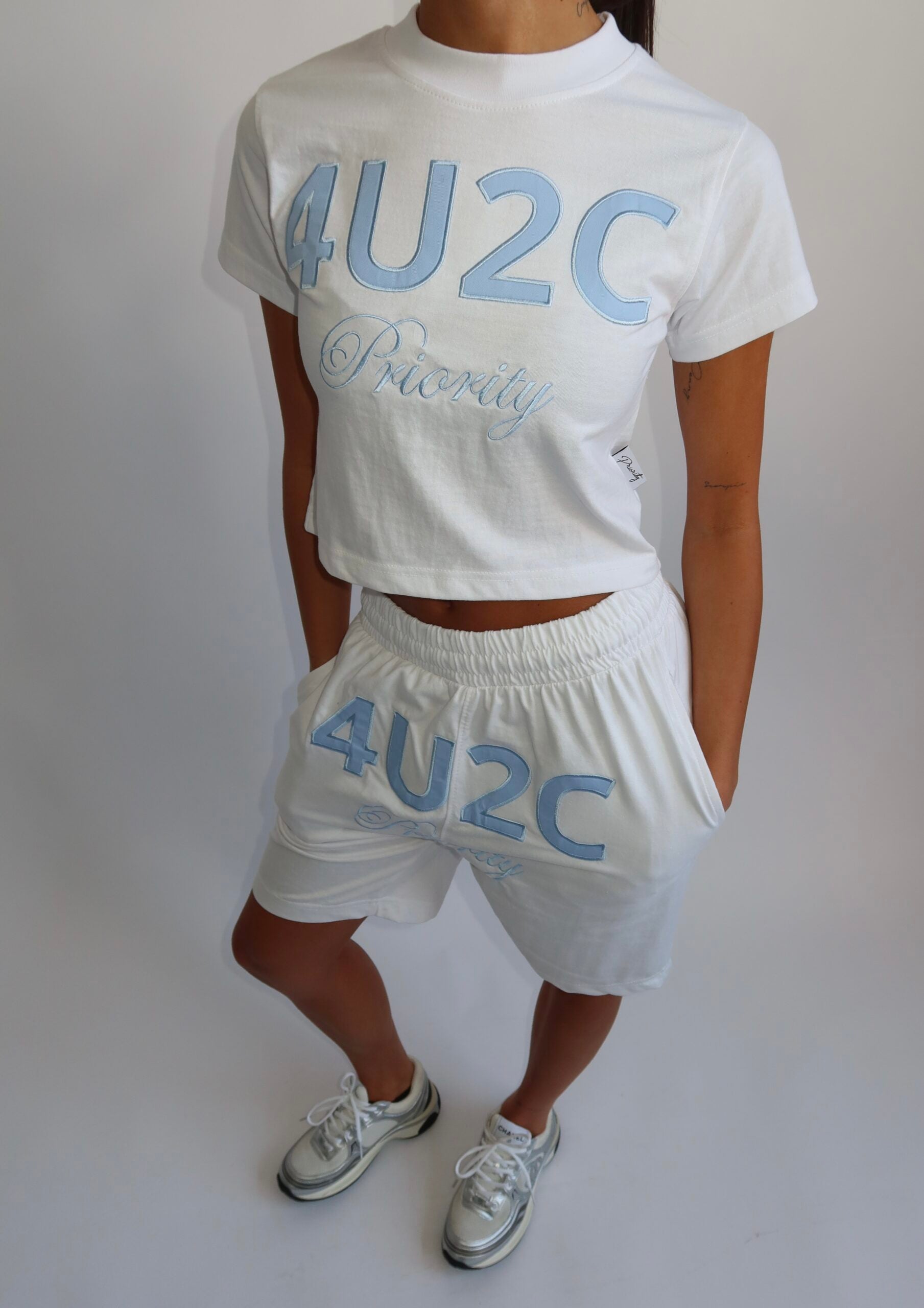 Priority - 4U2C set wit
