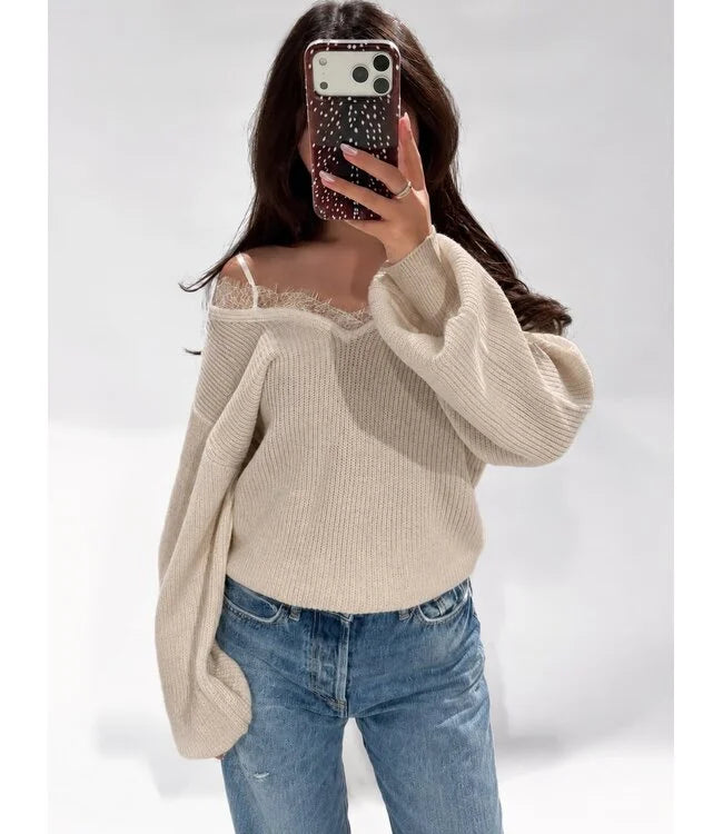 Top Lumi beige met kant pre-order