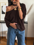 Off schoulder knit bruin